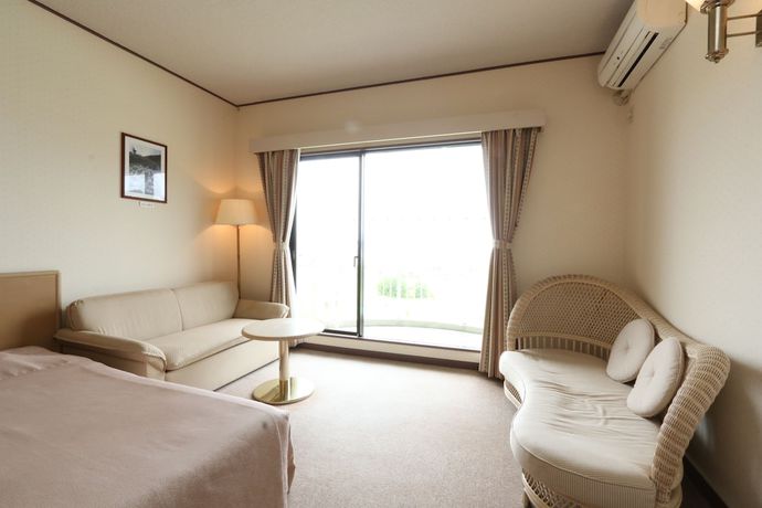 Imagen de la habitación del Hotel Coral Palms. Foto 11