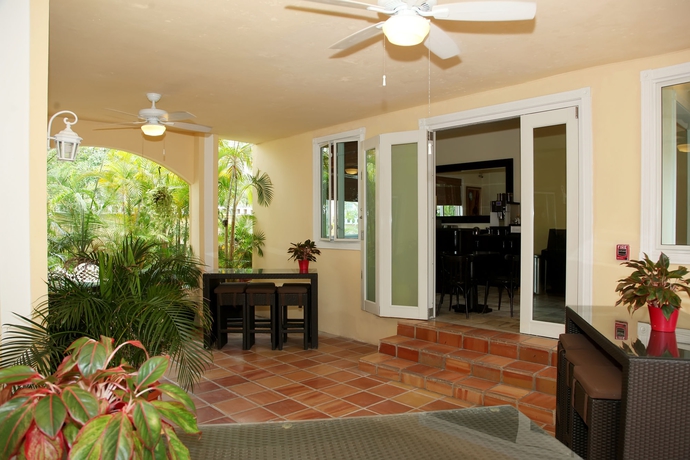 Imagen del bar/restaurante del Hotel Coral Princess. Foto 4