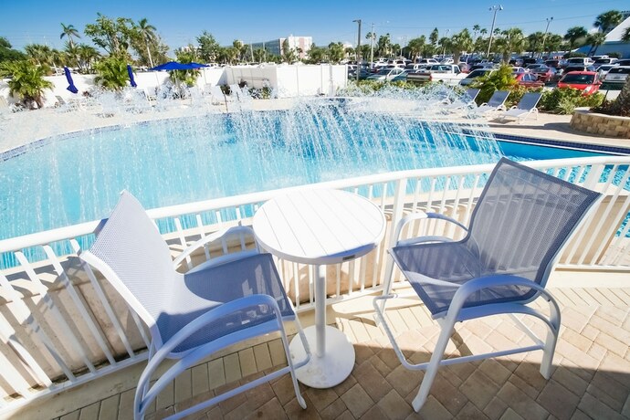 Imagen general del Hotel Coral Reef Beach Resort By Vri Americas. Foto 3