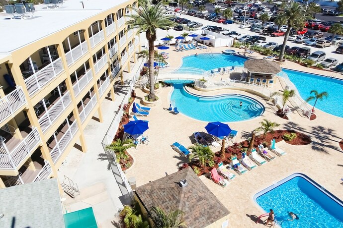 Imagen general del Hotel Coral Reef Beach Resort By Vri Americas. Foto 11