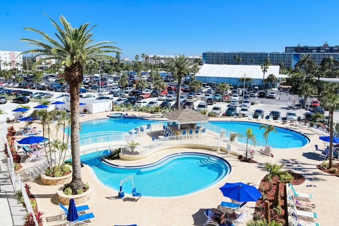 Imagen general del Hotel Coral Reef Beach Resort By Vri Americas. Foto 12