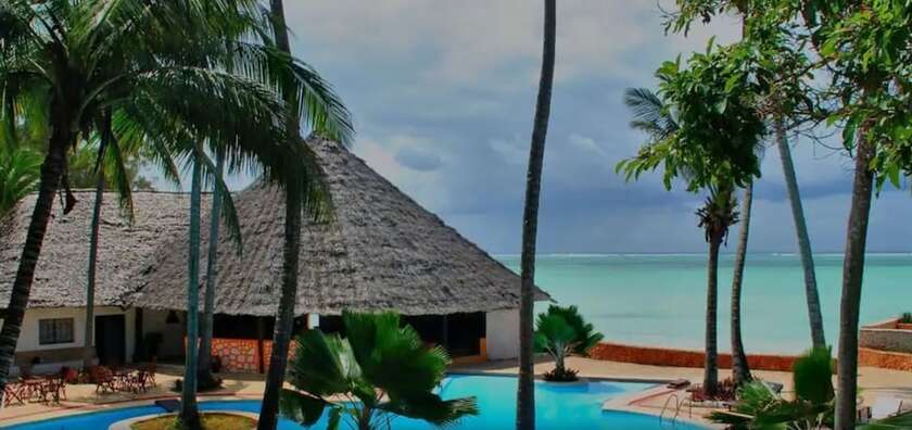 Imagen general del Hotel Coral Reef Beach Resort. Foto 12