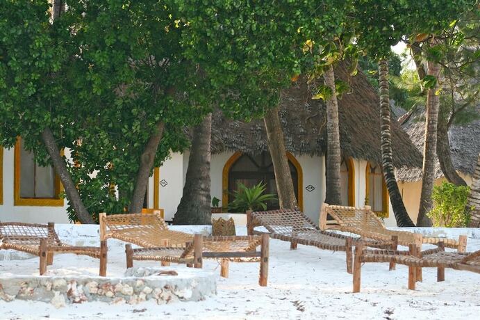 Imagen general del Hotel Coral Reef Beach Resort. Foto 14