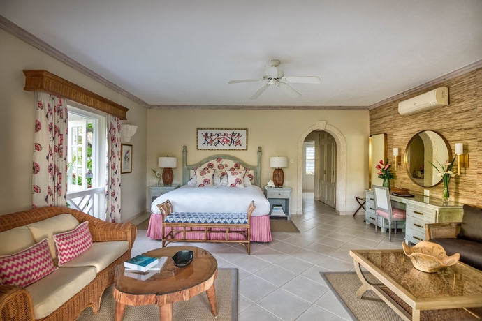 Imagen de la habitación del Hotel Coral Reef Club. Foto 16