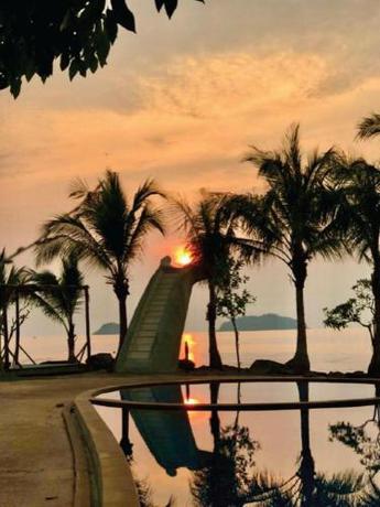 Imagen general del Hotel Coral Resort, Hat Kai Bae. Foto 2