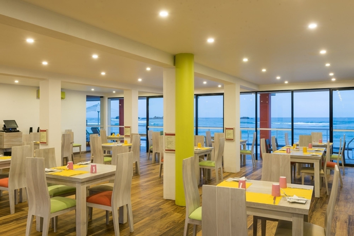 Imagen del bar/restaurante del Hotel Coral Rock By Bansei. Foto 3