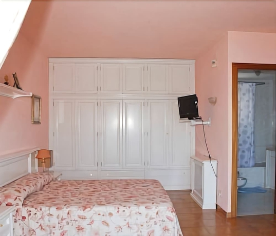 Imagen de la habitación del Hotel Coral, San Feliu de Guixols. Foto 14