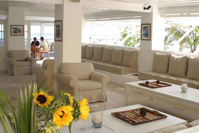 Imagen de los interiores del Hotel Coral Sands, Dunmore Town. Foto 9