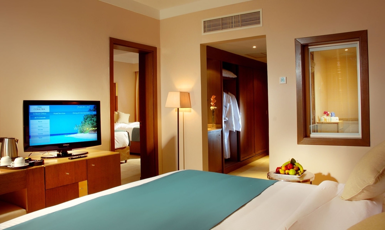 Imagen de la habitación del Hotel Coral Sea Aqua Club. Foto 6