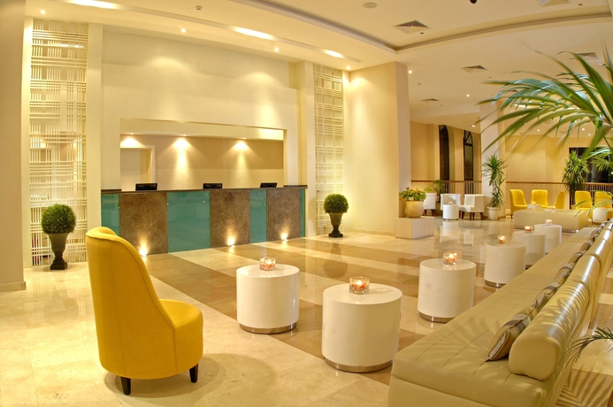 Imagen de los interiores del Hotel Coral Sea Aqua Club. Foto 19