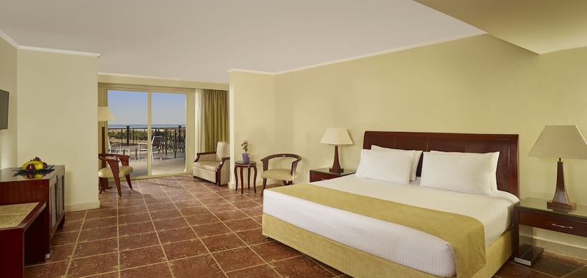 Imagen de la habitación del Hotel Coral Sea Beach and Aqua Park. Foto 12