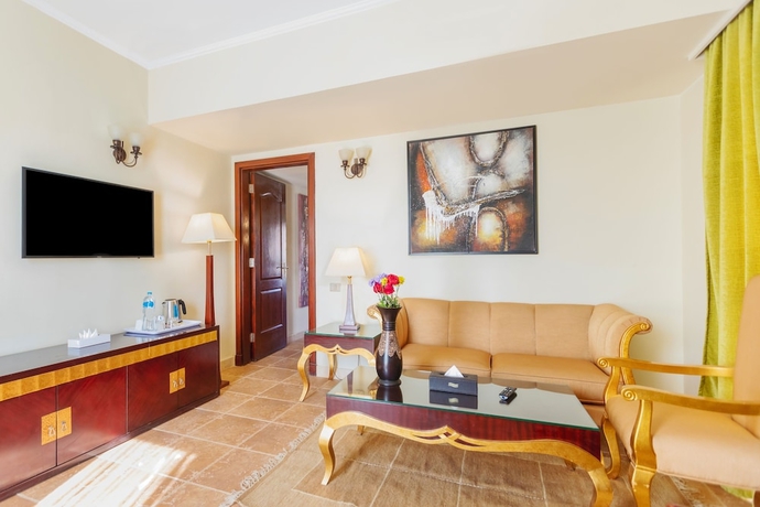 Imagen de la habitación del Hotel Coral Sea Beach and Aqua Park. Foto 14