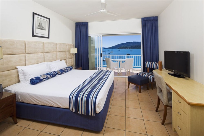 Imagen de la habitación del Hotel Coral Sea Marina Resort. Foto 2