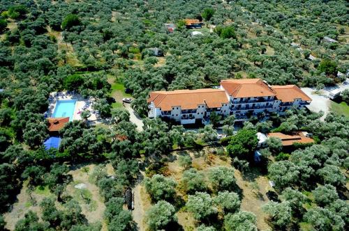 Imagen general del Hotel Coral, Skala Rachoniou. Foto 2