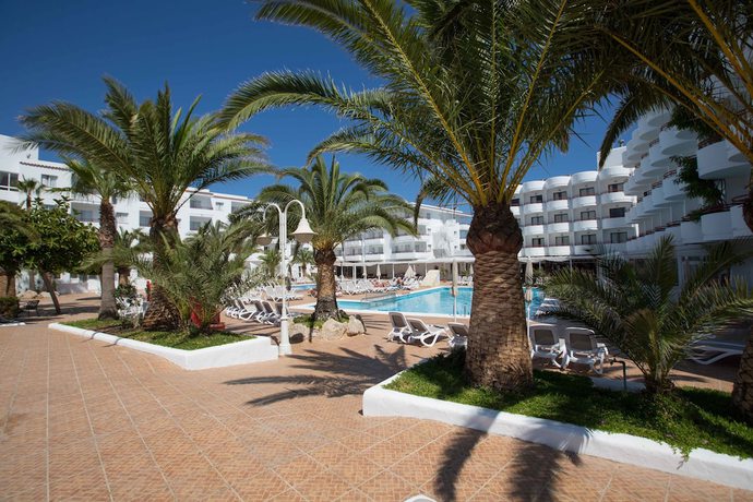 Imagen de la piscina del Hotel Coral Star Hotel & Apartments. Foto 35