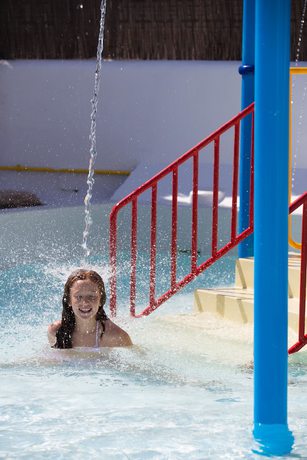 Imagen de la piscina del Hotel Coral Star Hotel & Apartments. Foto 39