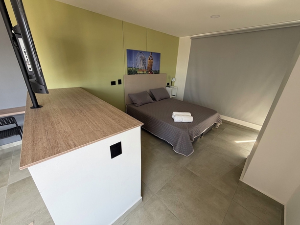 Imagen de la habitación del Hotel Coral Tower. Foto 11