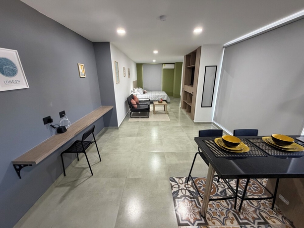Imagen de la habitación del Hotel Coral Tower. Foto 15