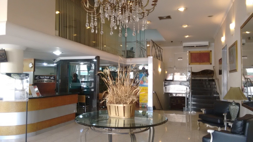 Imagen de los interiores del Hotel Coral Tower Trade Center. Foto 9