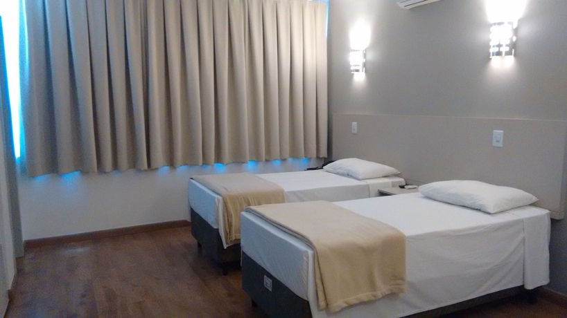 Imagen de la habitación del Hotel Coral Tower Trade Center. Foto 6