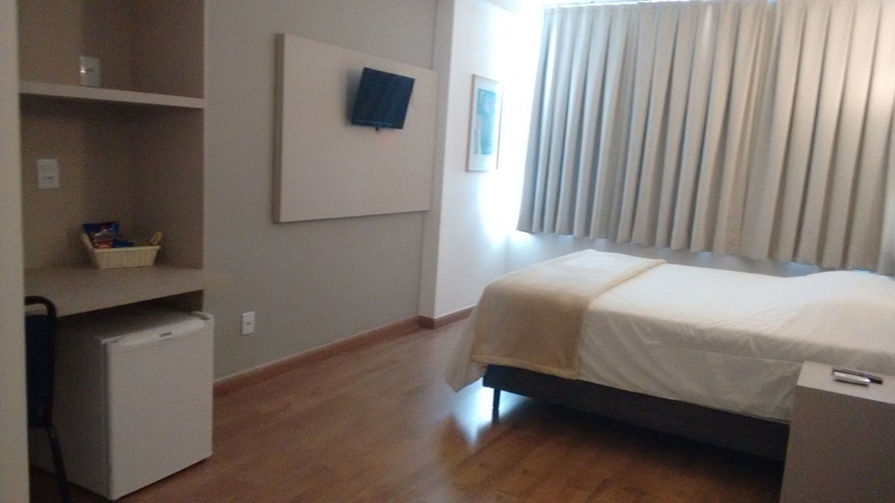 Imagen de la habitación del Hotel Coral Tower Trade Center. Foto 7