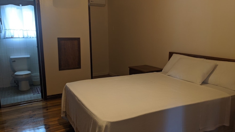 Imagen de la habitación del Hotel Coral View Beach Resort. Foto 7