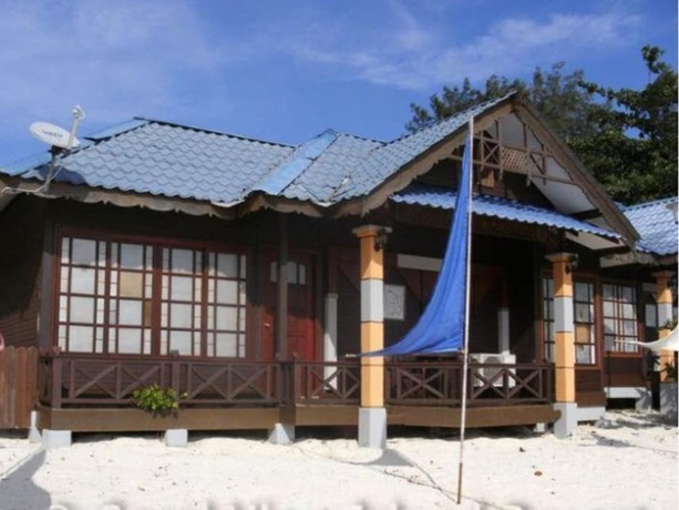 Imagen de los interiores del Hotel Coral View Island Resort. Foto 18
