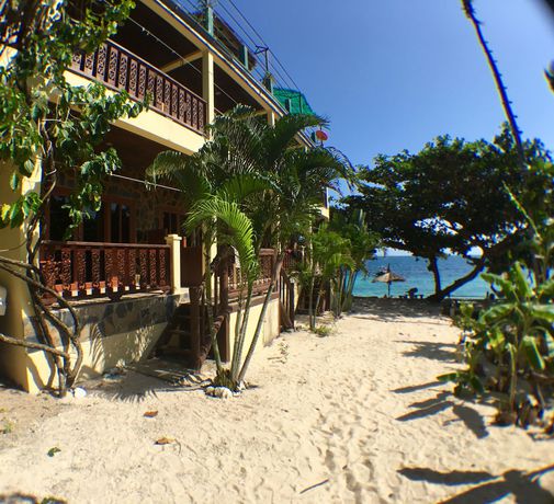 Imagen de la habitación del Hotel Coral View Resort. Foto 2