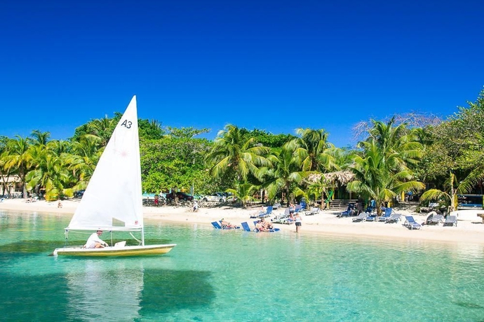 Imagen de los exteriores del Hotel Coral Vista 1. Foto 9