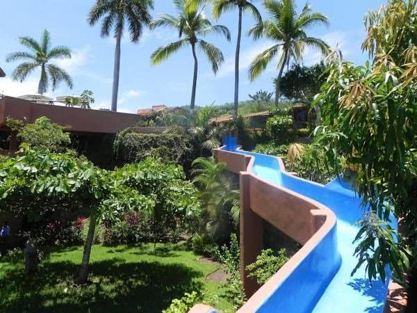 Imagen de la piscina del Hotel Coral Vista Del Mar. Foto 11