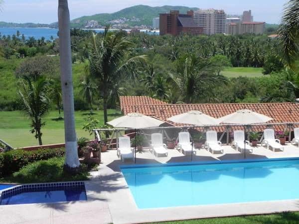 Imagen de la piscina del Hotel Coral Vista Del Mar. Foto 15