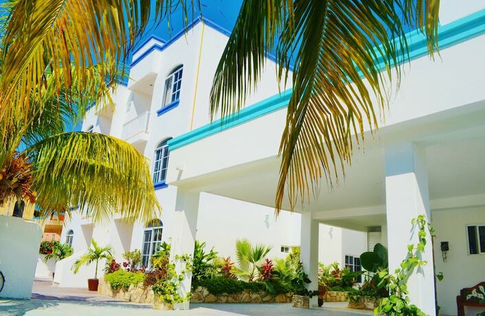 Imagen general del Hotel Corales Suites. Foto 9
