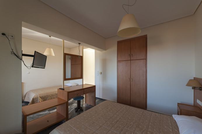 Imagen de la habitación del Hotel Corali, Aliveri. Foto 5