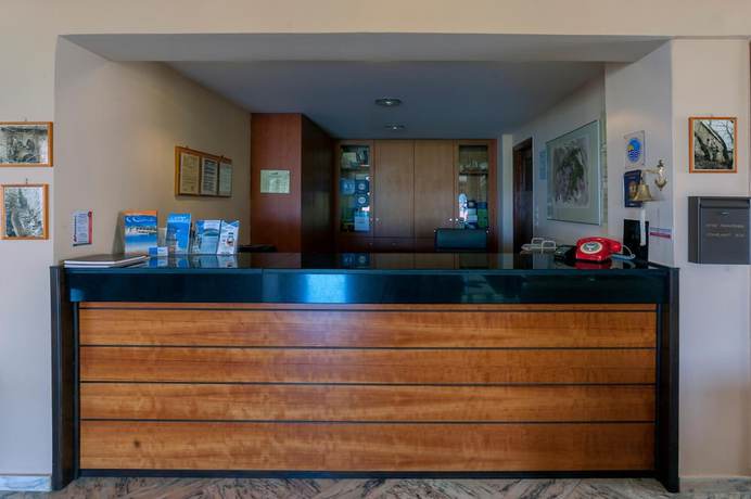 Imagen de los interiores del Hotel Corali, Aliveri. Foto 18