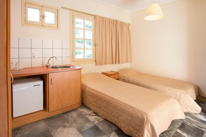 Imagen de la habitación del Hotel Corali, Aliveri. Foto 7