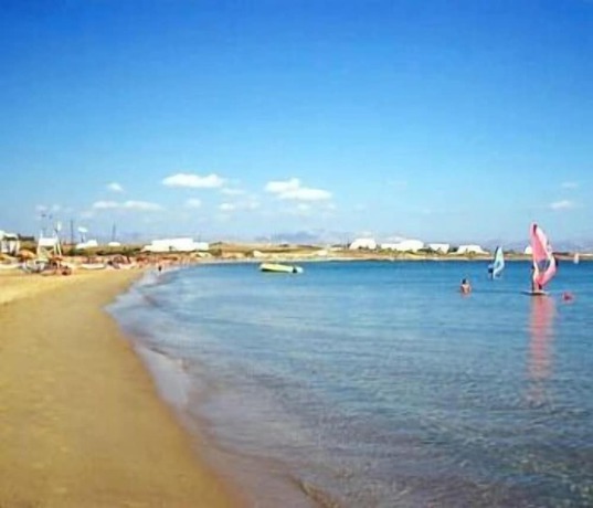Imagen de los exteriores del Hotel Corali, Logaras. Foto 18