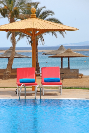 Imagen de la piscina del Hotel Coralia Club Dahab 23. Foto 15