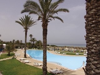 Imagen de la piscina del Hotel Coralia Club Monastir. Foto 4