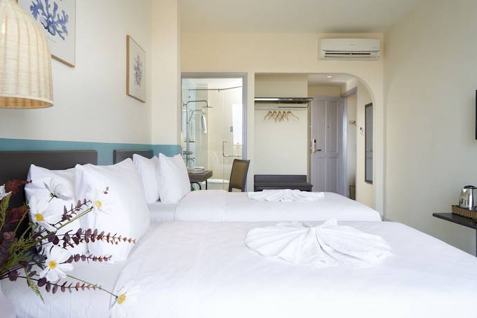 Imagen de la habitación del Hotel Coralina. Foto 14