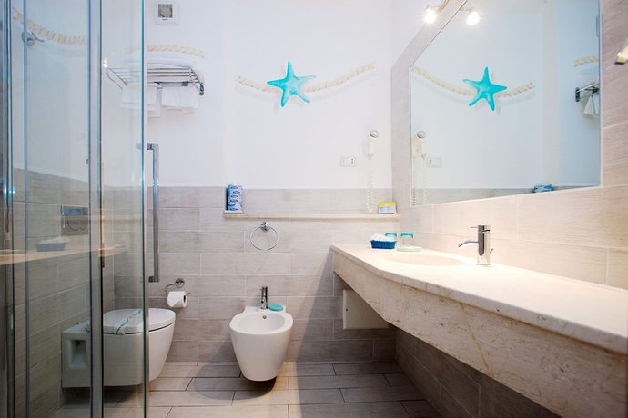 Imagen de la habitación del Hotel Corallaro. Foto 3