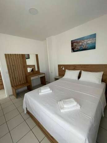 Imagen de la habitación del Hotel Coralli Beach. Foto 15