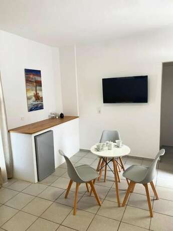 Imagen de la habitación del Hotel Coralli Beach. Foto 16