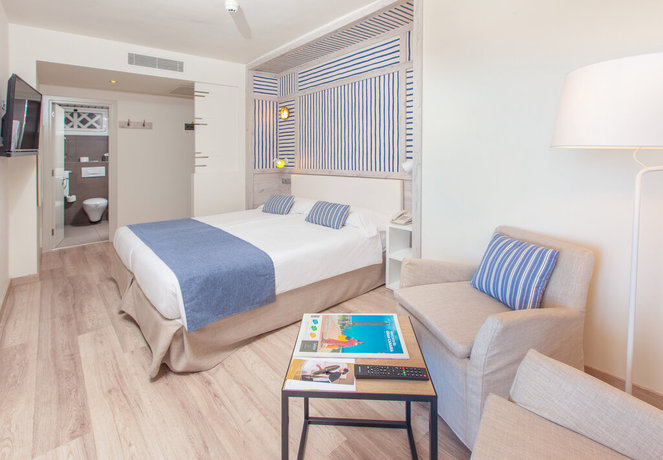 Imagen de la habitación del Hotel Corallium Beach By Lopesan Hotels - Adults Only. Foto 10