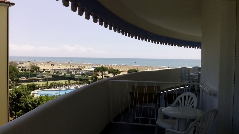 Imagen de la habitación del Hotel Corallo, Bibione. Foto 9