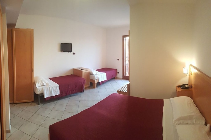 Imagen de la habitación del Hotel Corallo Calav&agrave;. Foto 13
