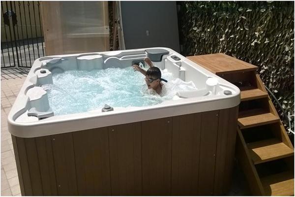 Imagen de los exteriores del Hotel Corallo, FINALE LIGURE. Foto 4