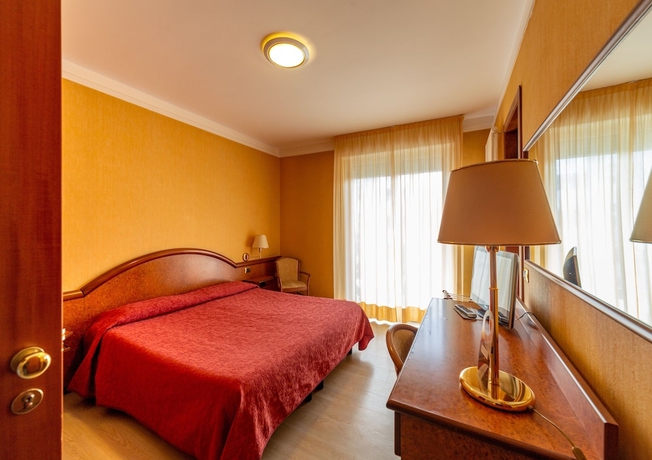 Imagen de la habitación del Hotel Corallo, Fano. Foto 9