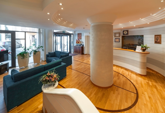 Imagen de los interiores del Hotel Corallo, Fano. Foto 19