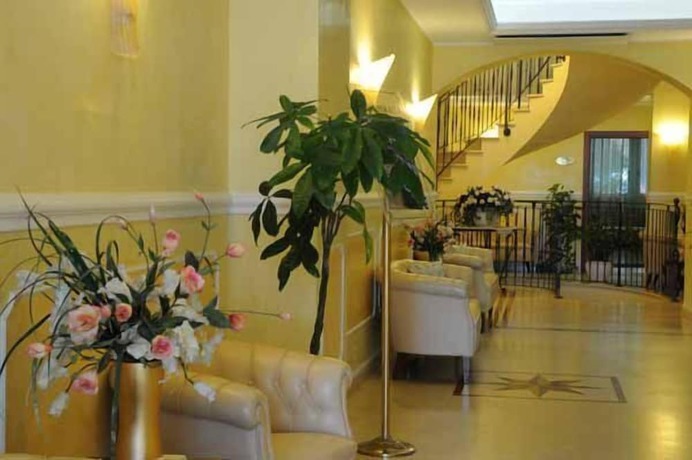 Imagen de los interiores del Hotel Corallo, Francavilla al Mare. Foto 15