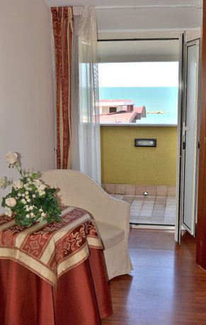 Imagen de la habitación del Hotel Corallo, Francavilla al Mare. Foto 3